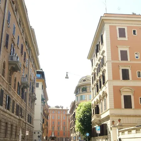 Le Dei Mercanti Řím