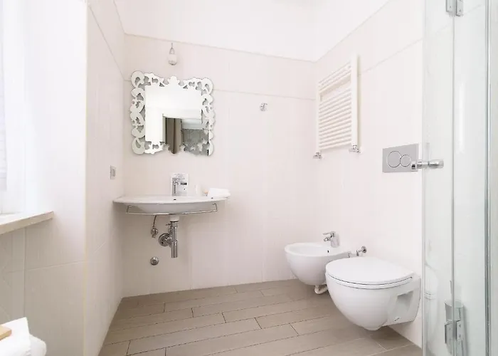 Le Dei Mercanti Konukevi Roma