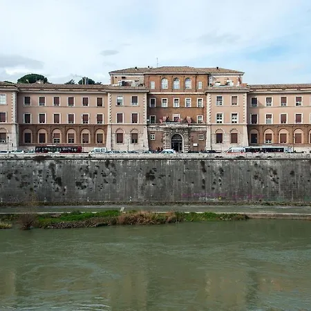 Le Dei Mercanti Rome