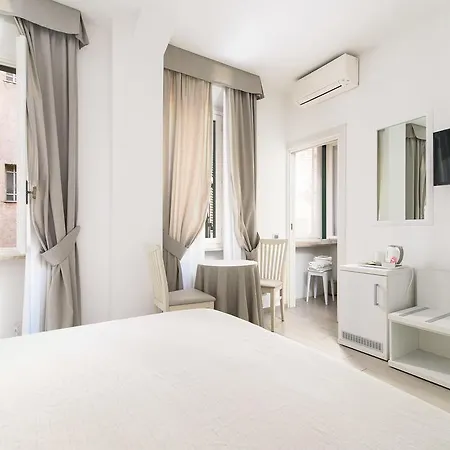 Le Dei Mercanti Ρώμη