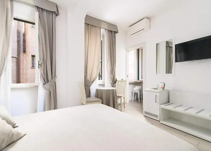 Le Dei Mercanti Πανσιόν 4*